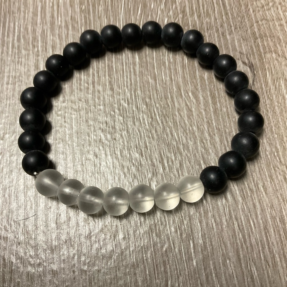Frosted glass neutral bracelet